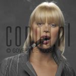 16-12-2003 Bridget Maasland at studio in Amsterdam, by order of Televizier Magazine. December 16, 2003.

[keywords]Posed, Eyecontact, Smoking, Sigar[/keywords]